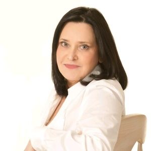 Meet your Posher, Lynne